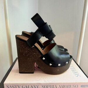 Givenchy Women's Black and Brown Sandals
